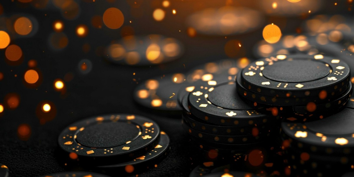 Navigating Loyalty Programs in Online Casinos: Strategies for Maximizing Bonuses and Rewards in 2025